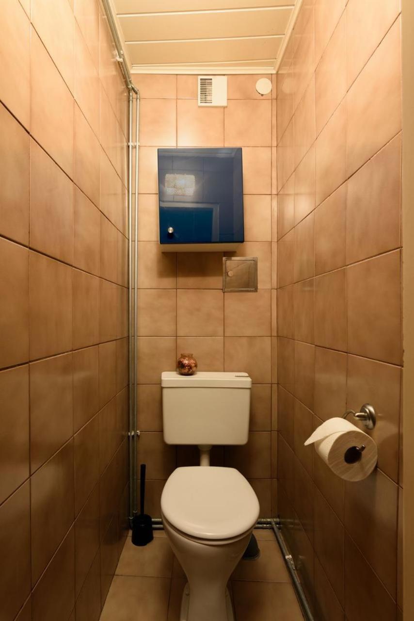 Apartment Zentral Direkt An U-Bahn Station Виена Екстериор снимка